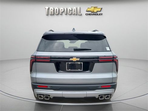 New 2026 Chevrolet Traverse LT w/ Driver Confidence Package image 4