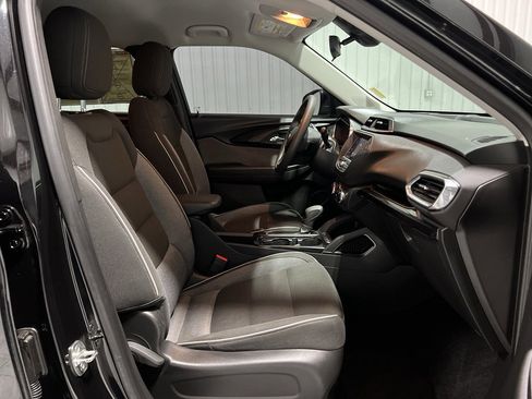 Used 2022 Chevrolet TrailBlazer LT w/ LPO, Blackout Package image 25