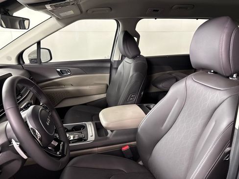 New 2026 Kia Carnival EX FWD image 29
