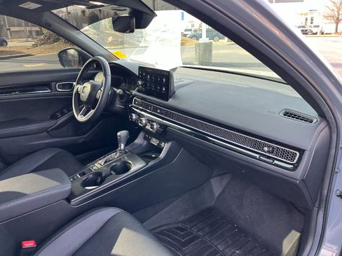 Used 2025 Honda Civic Sport Touring image 12