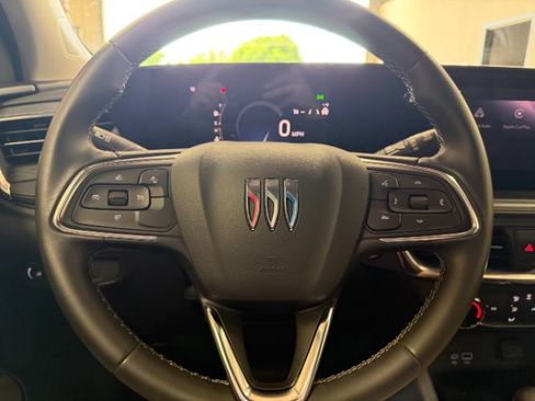 Used 2025 Buick Encore GX Preferred AWD/4WD image 23