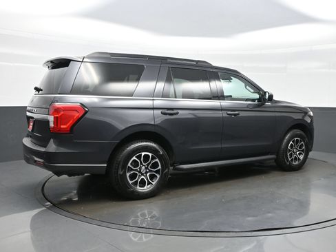 Used 2022 Ford Expedition XLT AWD/4WD image 6
