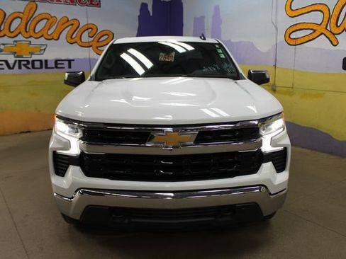 Used 2024 Chevrolet Silverado 1500 LT AWD/4WD image 3