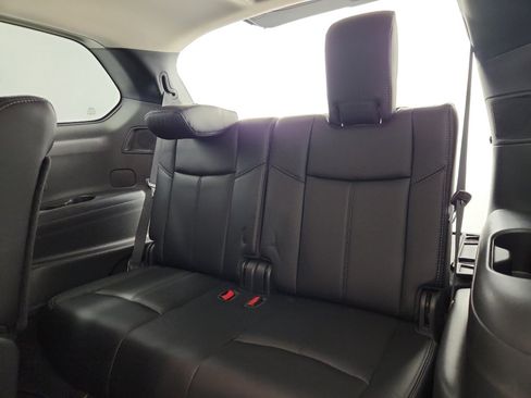 Used 2015 Nissan Pathfinder SL w/ SL Tech Package AWD/4WD image 34
