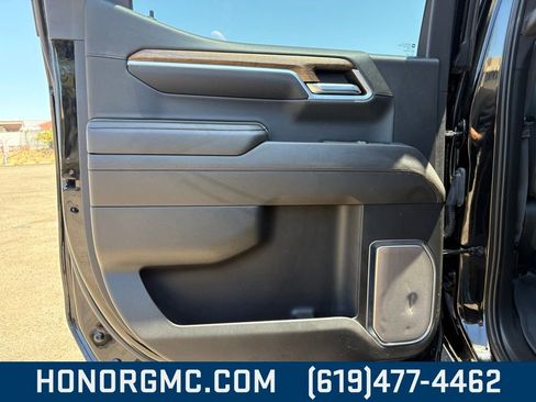 Used 2022 Chevrolet Silverado 1500 High Country image 20