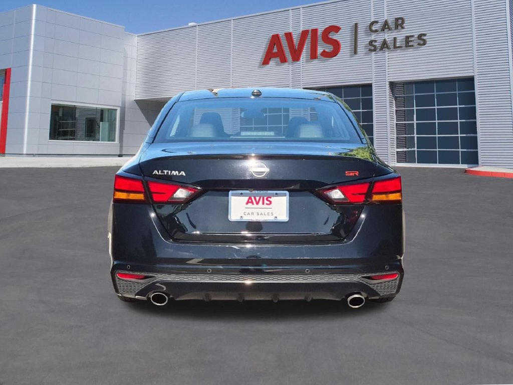 Used 2025 Nissan Altima 2.5 SR FWD image 7