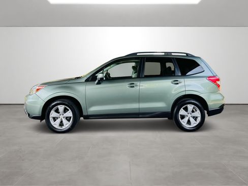 Used 2014 Subaru Forester 2.5i Premium w/ All-Weather Package AWD/4WD image 2