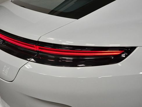 Certified 2025 Porsche Panamera 4 AWD/4WD image 30