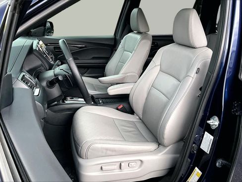Used 2023 Honda Passport Elite image 8