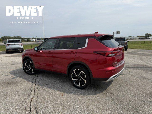 Used 2023 Mitsubishi Outlander SE Black Edition AWD/4WD image 6