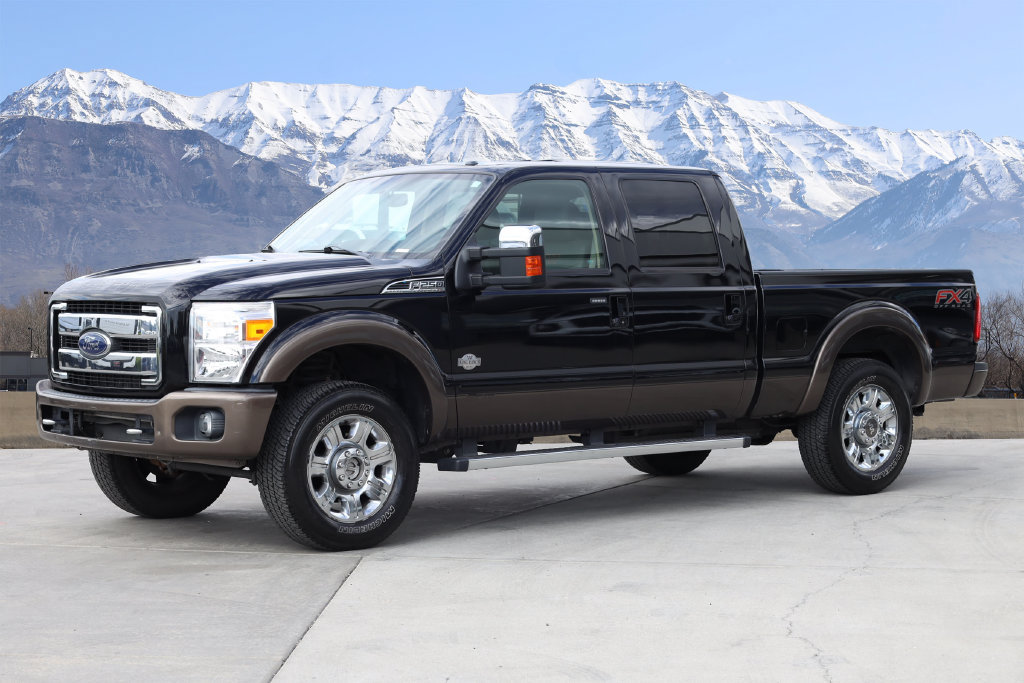 Used 2016 Ford F250 King Ranch w/ FX4 Off-Road Package AWD/4WD image 2