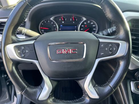 Used 2020 GMC Acadia SLE w/ Driver Convenience Package image 15