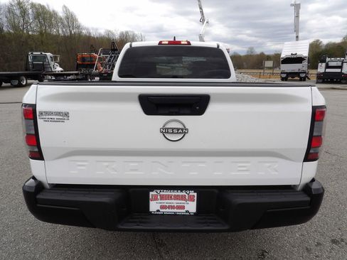 Used 2022 Nissan Frontier S image 6