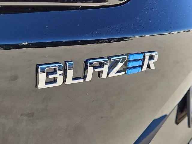 Used 2026 Chevrolet Blazer EV LT w/ Super Cruise Package FWD image 31