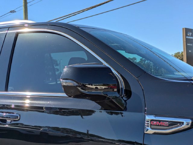 Used 2026 GMC Yukon Elevation AWD/4WD image 13
