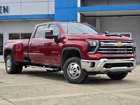 New 2026 Chevrolet Silverado 3500 LTZ w/ LTZ Convenience Package image 2