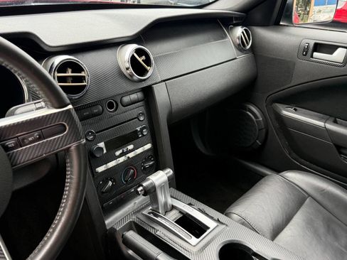 Used 2007 Ford Mustang Premium RWD image 6