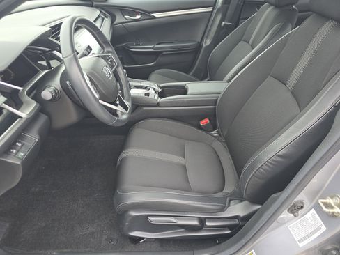 Used 2019 Honda Civic Sport image 18