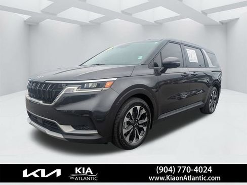 Used 2024 Kia Carnival EX FWD image 7