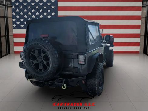 Used 2018 Jeep Wrangler Sport AWD/4WD image 8
