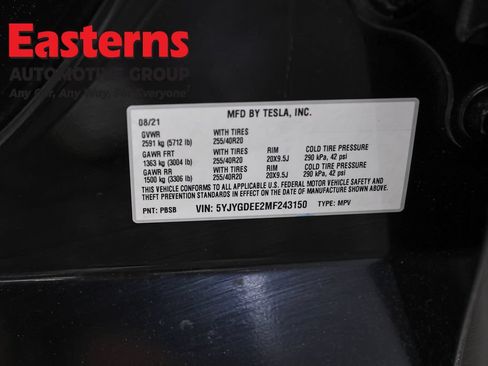 Used 2021 Tesla Model Y Long Range AWD/4WD image 30