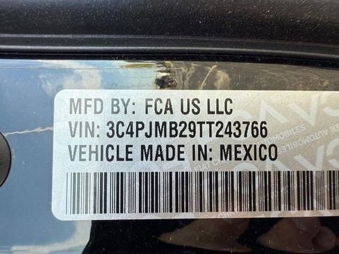 New 2026 Jeep Cherokee Laredo AWD/4WD image 28