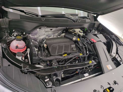 New 2026 Chevrolet Trax LT w/ Driver Confidence Package image 13