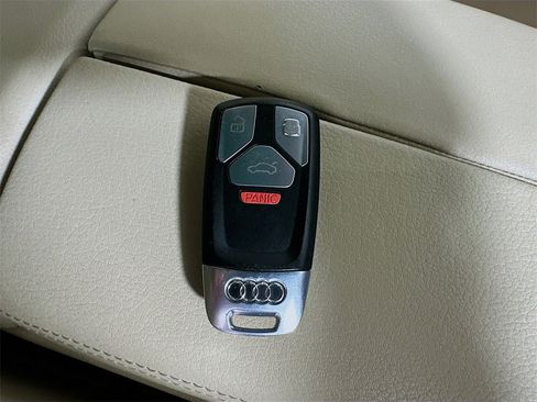 Used 2017 Audi Q7 3.0T Premium Plus image 41