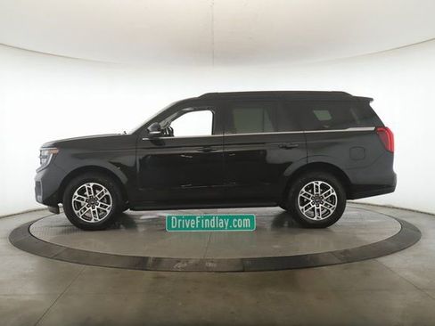 Used 2025 Ford Expedition Active image 9