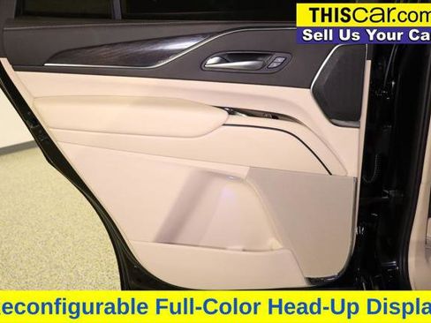 Used 2023 Cadillac Escalade Premium Luxury image 38