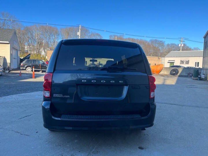 Used 2014 Dodge Grand Caravan SXT FWD image 5