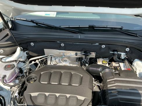 New 2026 Volkswagen Atlas Peak Edition image 16