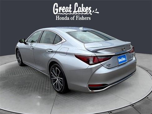 Used 2025 Lexus ES 300h w/ Premium Package image 3