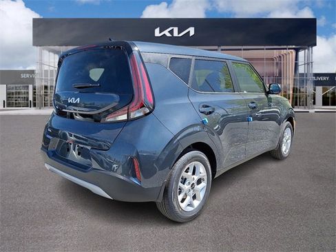 New 2025 Kia Soul LX w/ LX Technology Package image 4