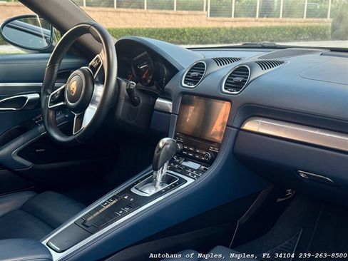 Used 2017 Porsche 718 Cayman RWD image 23