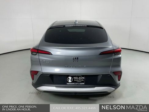 Used 2024 Buick Envista Preferred w/ Convenience I Package image 9