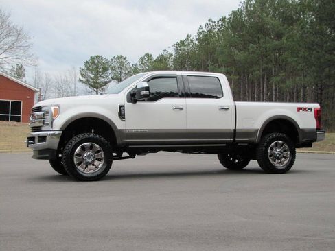 Used 2019 Ford F250 King Ranch w/ King Ranch Ultimate Package image 3