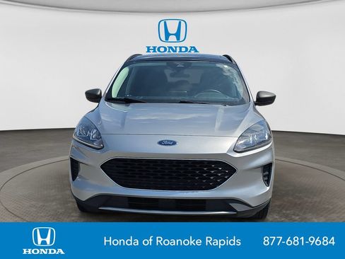 Used 2022 Ford Escape SE w/ Convenience Package FWD image 8