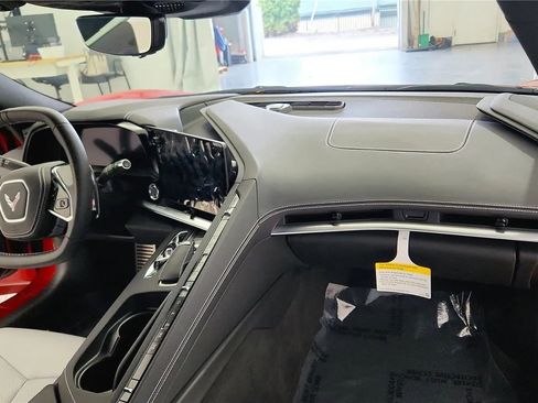 Used 2025 Chevrolet Corvette Stingray Coupe w/ 1LT image 21