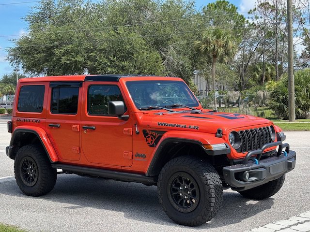 Used 2023 Jeep Wrangler Unlimited Rubicon 4xe AWD/4WD image 4