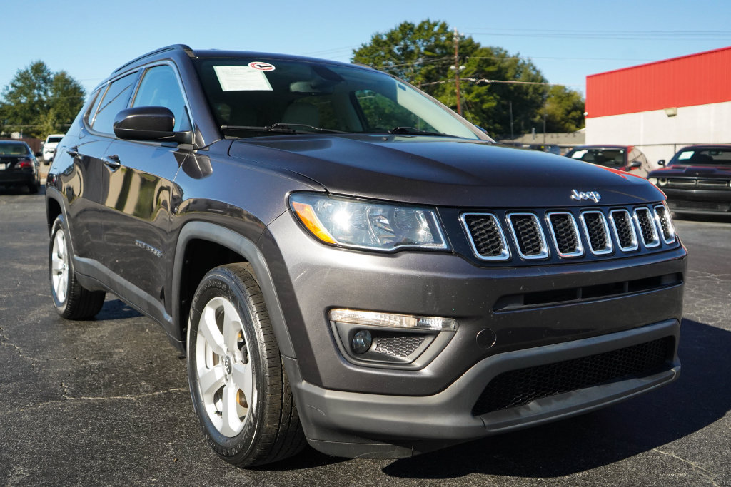Used 2020 Jeep Compass Latitude FWD image 38