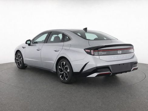 Used 2025 Hyundai Sonata SEL FWD image 7