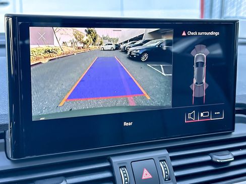 Used 2023 Audi Q5 2.0T Premium w/ Convenience Package image 18