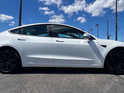 Used 2024 Tesla Model 3 Long Range AWD/4WD image 9