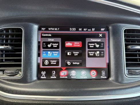 Used 2015 Dodge Charger R/T image 17