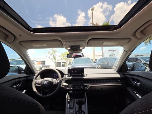 Used 2023 Honda Accord EX image 24