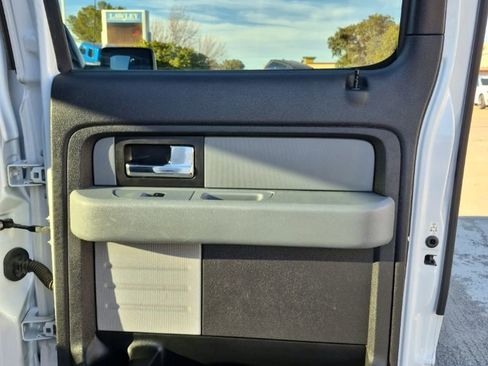 Used 2014 Ford F150 XLT w/ XLT Chrome Package image 19