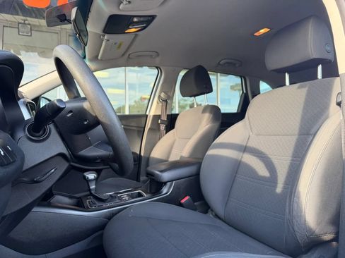 Used 2020 Kia Sorento LX AWD/4WD image 8