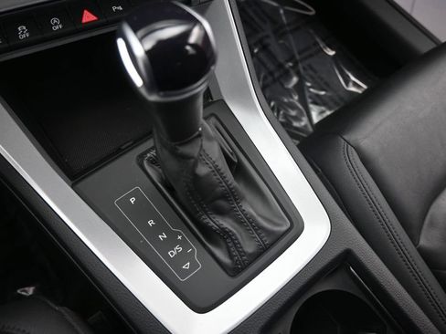 Used 2023 Audi Q3 2.0T Premium AWD/4WD image 34