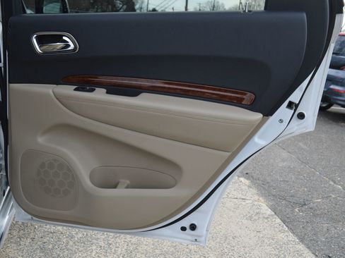 Used 2016 Dodge Durango Limited w/ Premium Group image 34